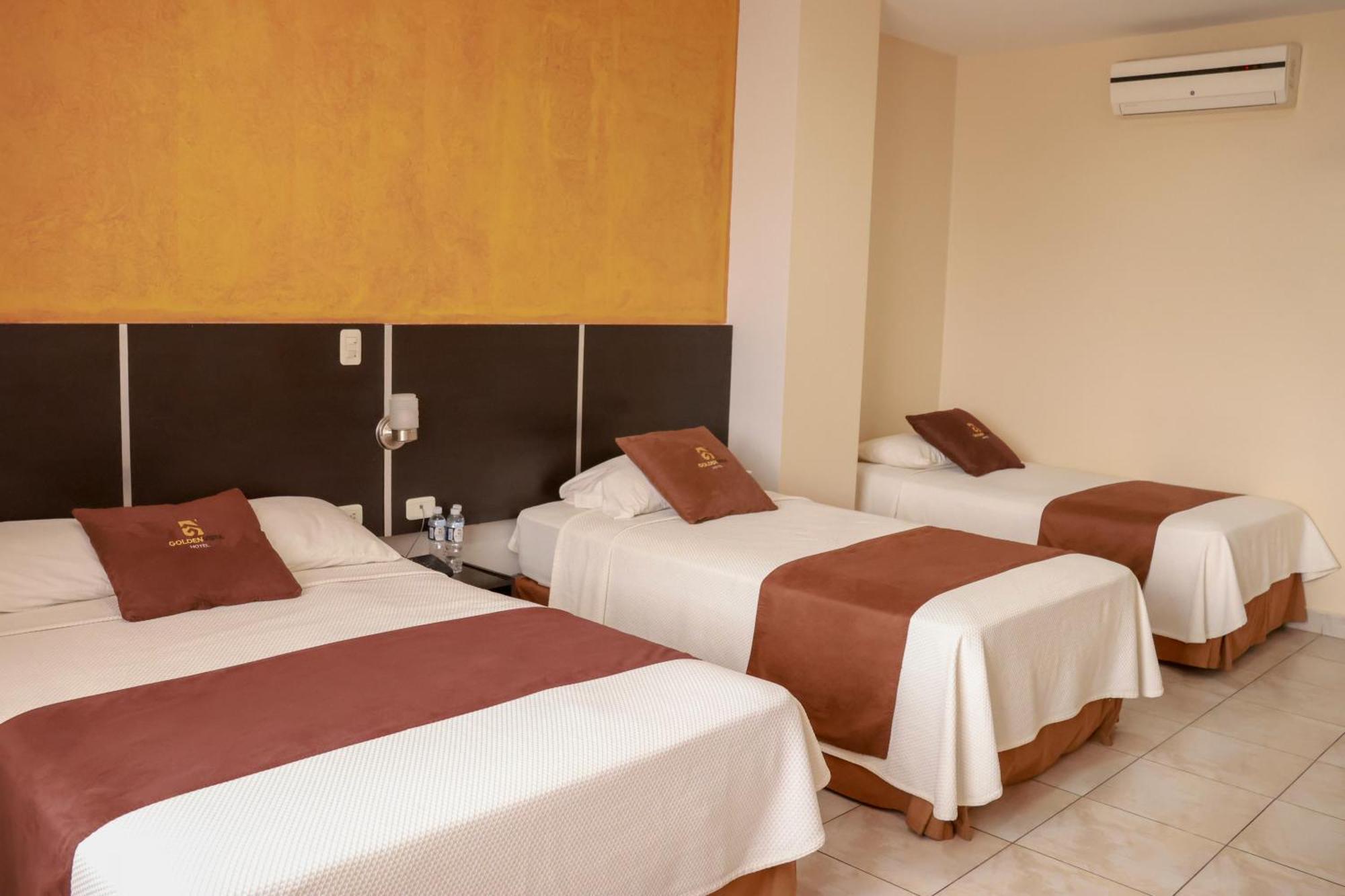 Hotel Golden Vista Santo Domingo de los Colorados Exterior foto